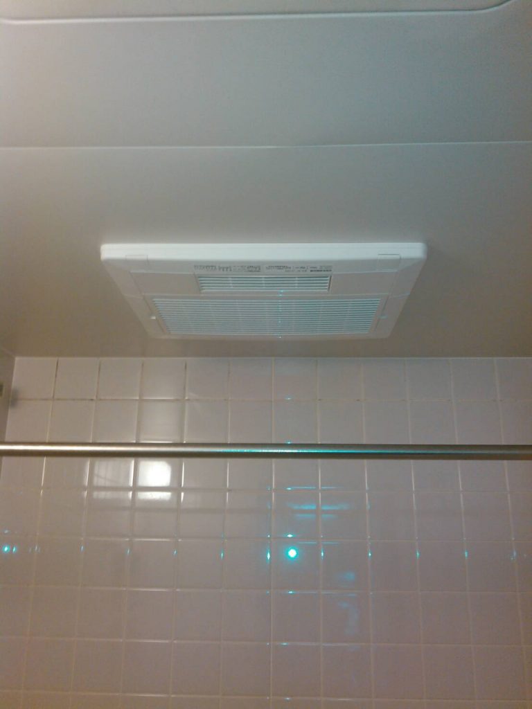 川崎市宮前区　浴室暖房乾燥機交換工事