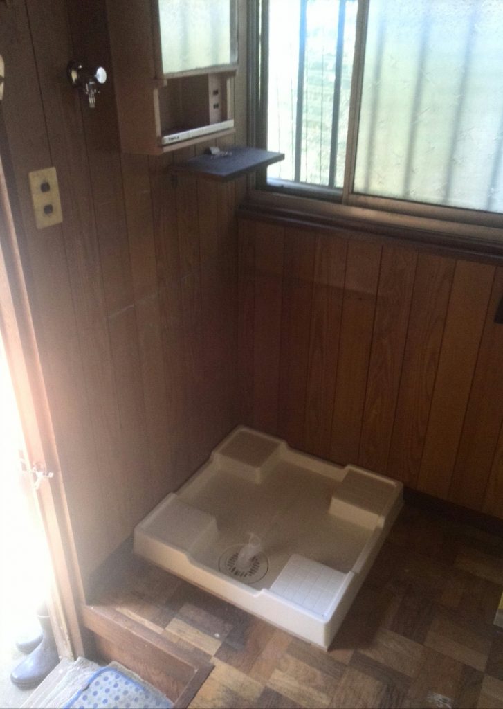 川崎市中原区　浴室洗濯機移動工事