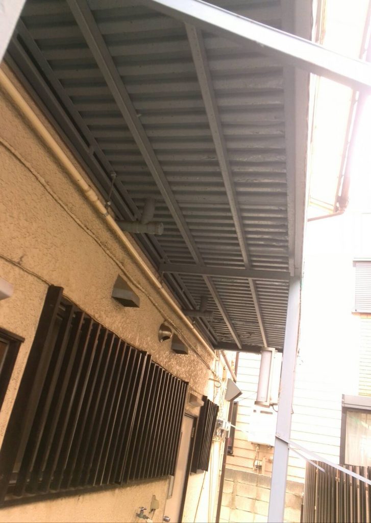 川崎市中原区　鉄骨階段塗装　下地処理