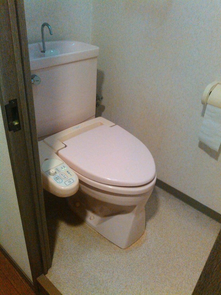 横浜市港北区　トイレ改修工事