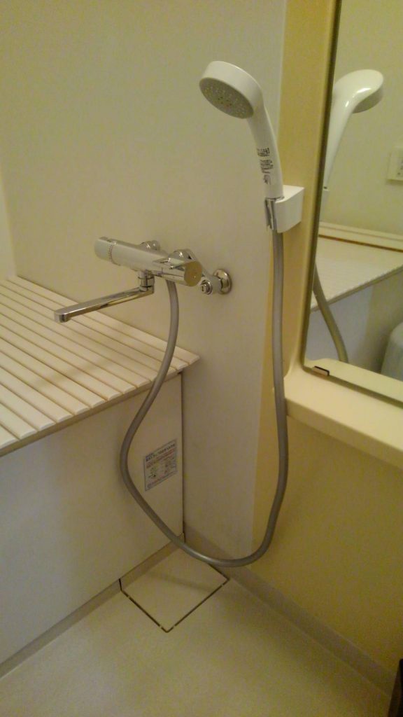 世田谷区　浴室シャワー水栓交換工事