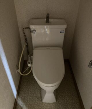 横浜市青葉区　賃貸リフォーム　トイレ工事